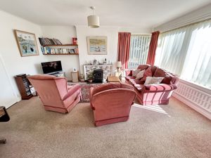 Lounge- click for photo gallery